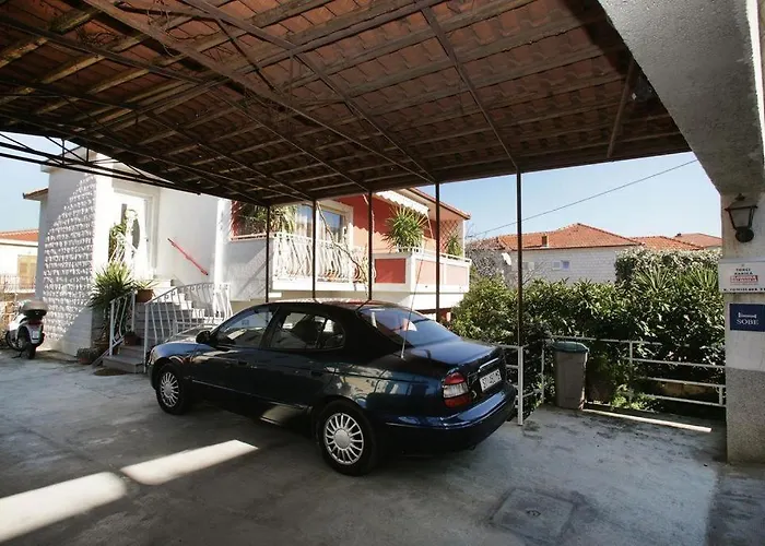 Pensionat With A Parking Space - 17442